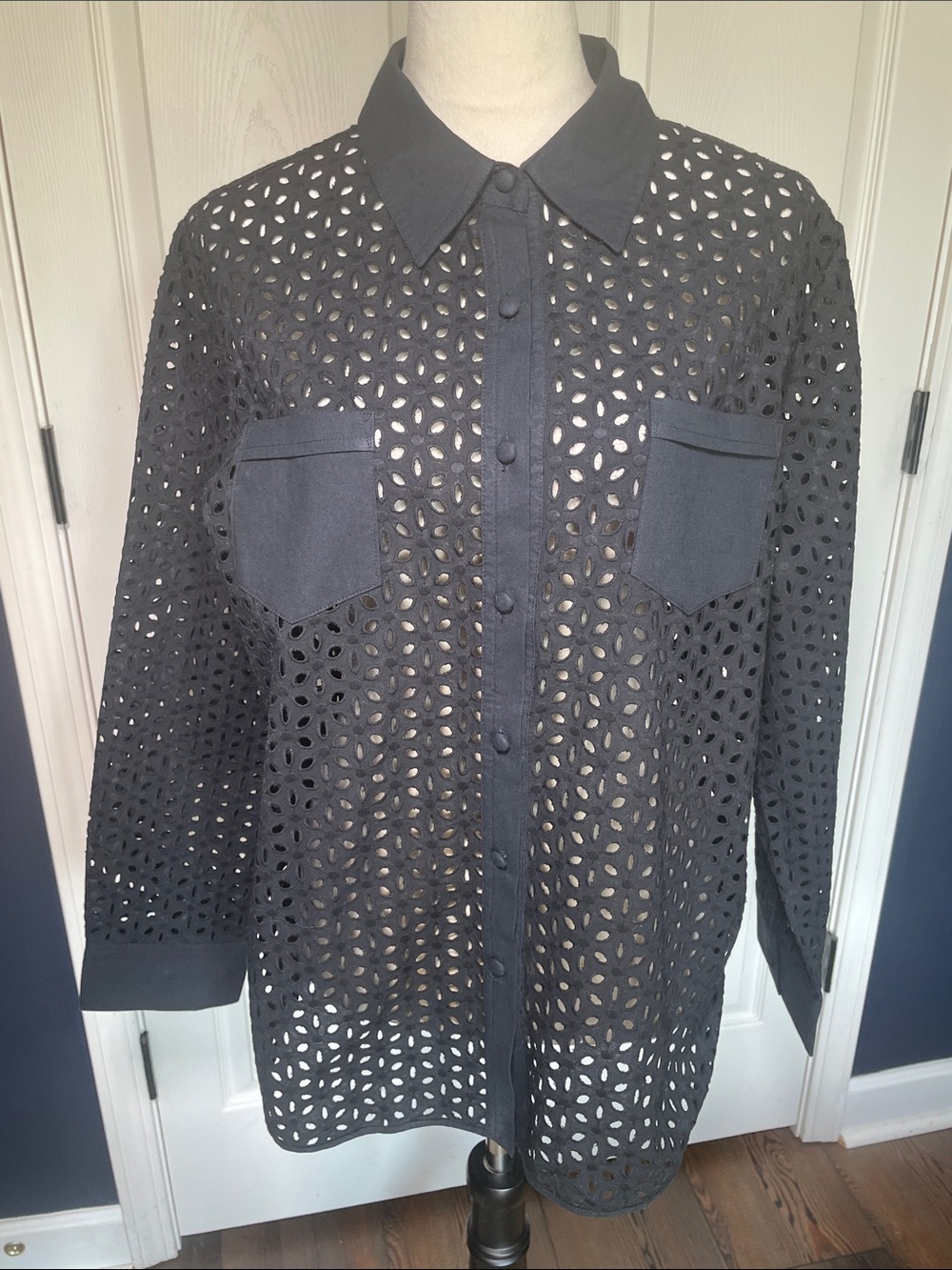 Susan Graver Woven Eyelet Long Sleeve Button Front Shirt Black Cotton Size M